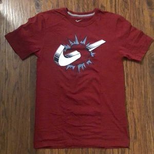 [DRY CLEANED] NIKE Graphic Tee Shirt